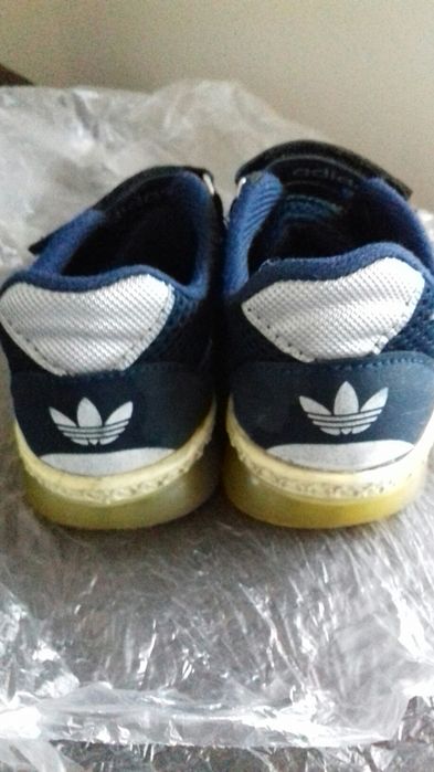 Маратонки Адидас