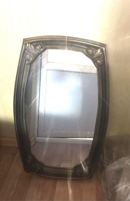 Продается винтажное зеркало