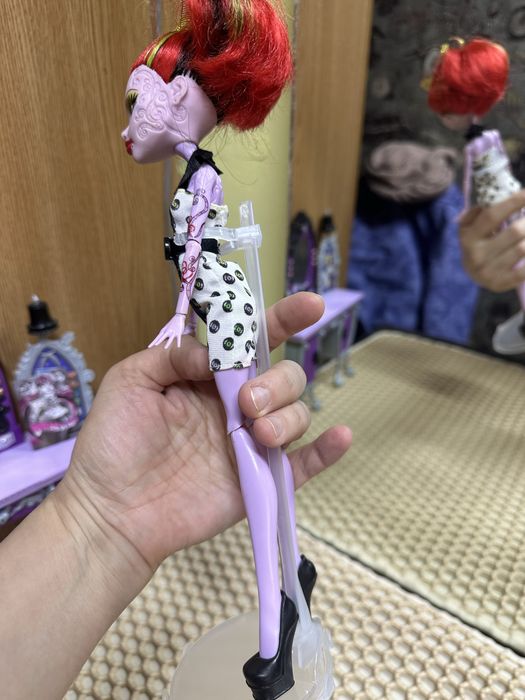 Продам куклу  монстр хай!