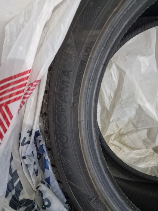 Продам зимние шины 18 размера