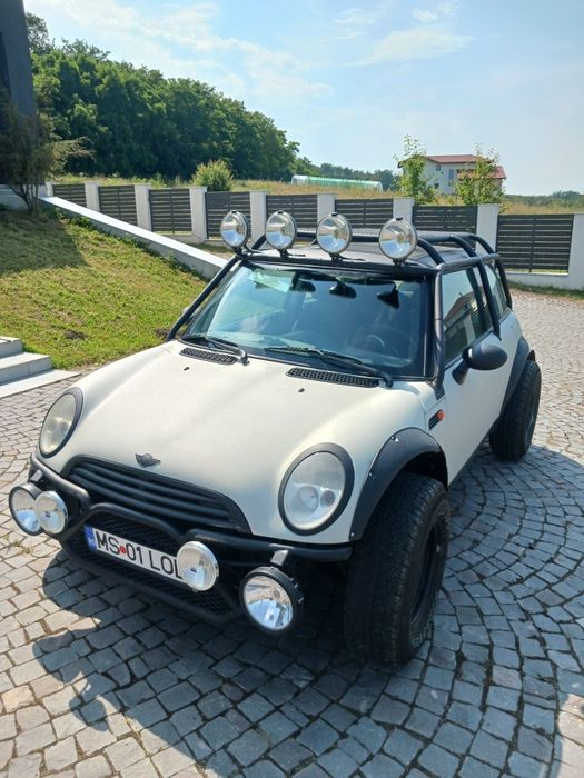 Mini Cooper r50 custom unicat, variante Toyota LC 80 sau 105 Targu ...