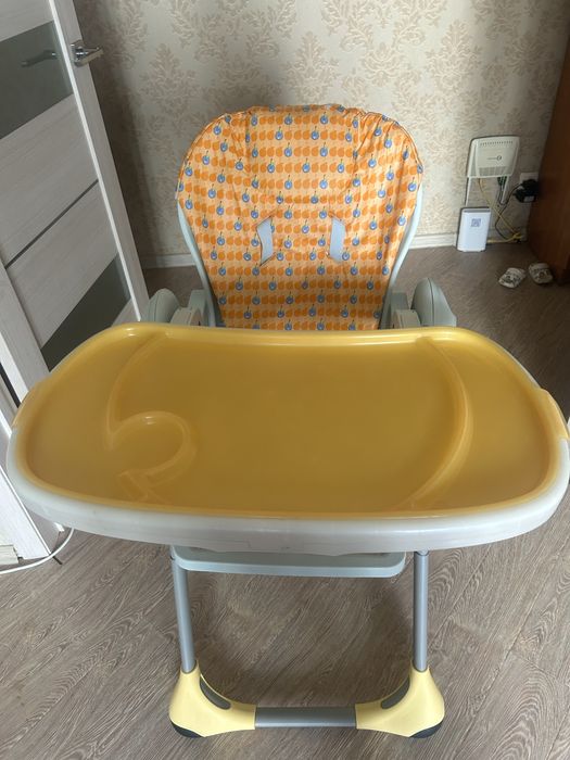 Детский стульчик для кормления