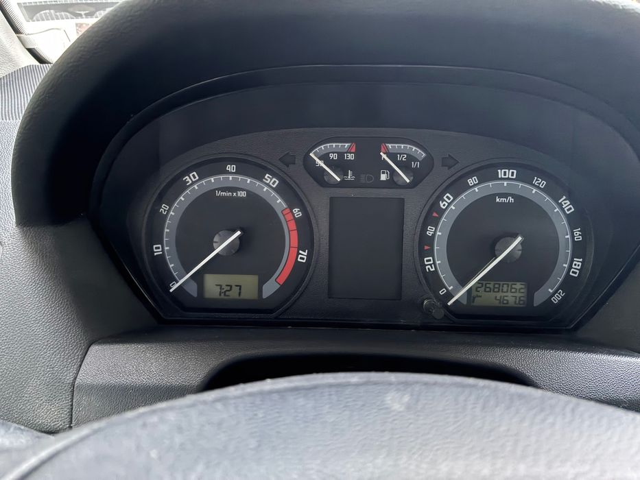 Продава се Шкода фабия