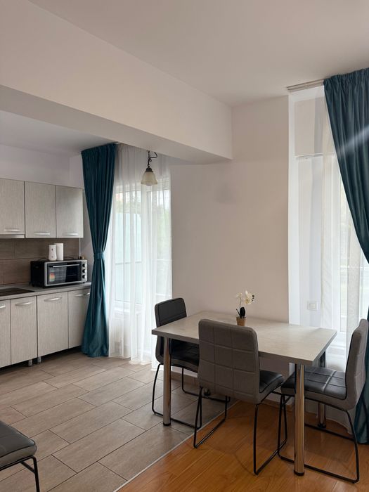 Închiriez apartament, Cluj, str Plopilor, Bloc SemiLună