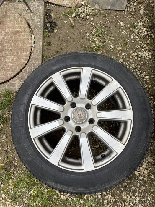 Cauciucuri de iarna7mm  225/55 R17 +jante17 5x120