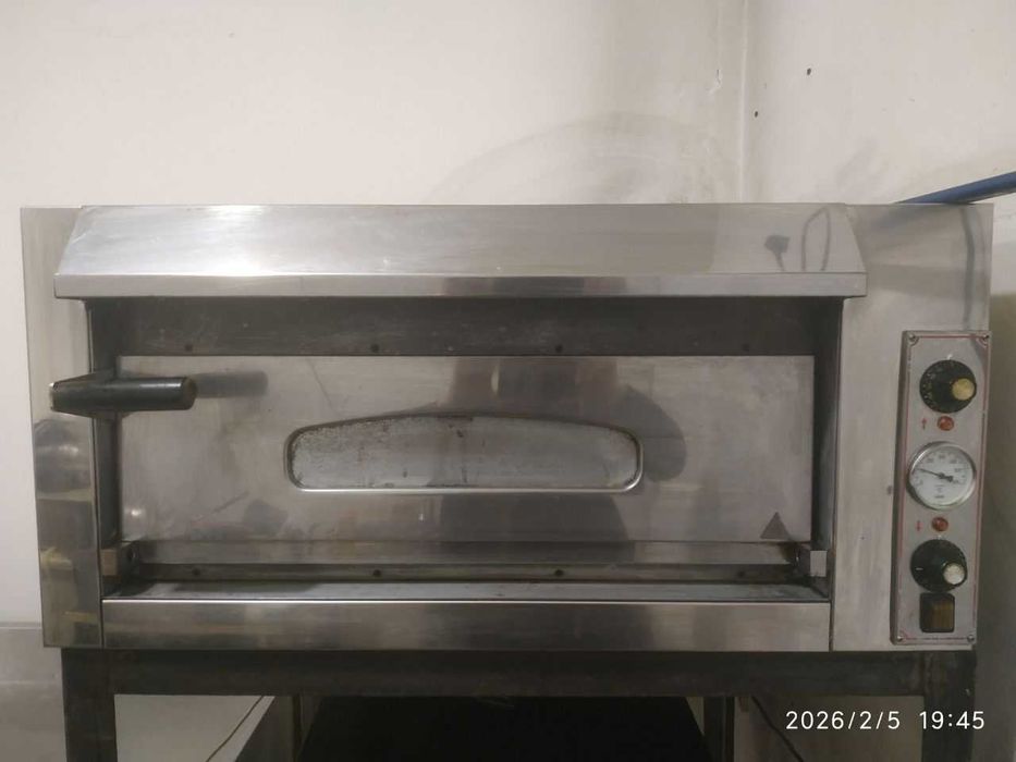 Печь итальянская б/у.