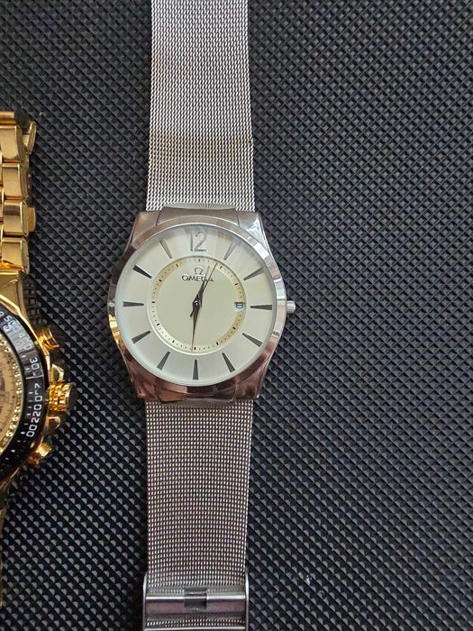 Часовници различни