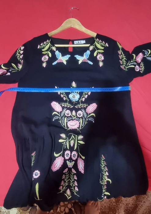 Rochie cu broderie 42 L-XL