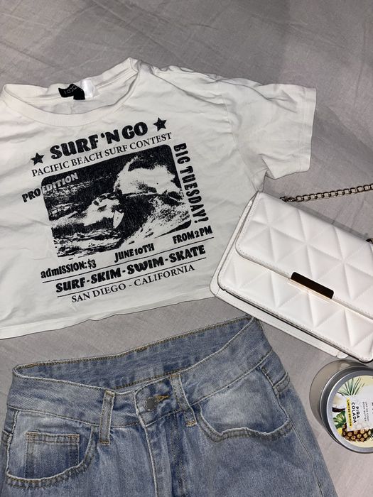 toate hainele din poza