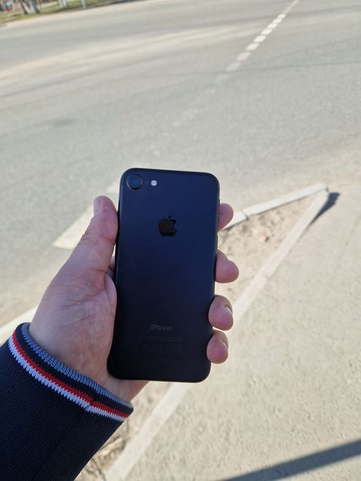 Iphone 7 в хорошем состоянии