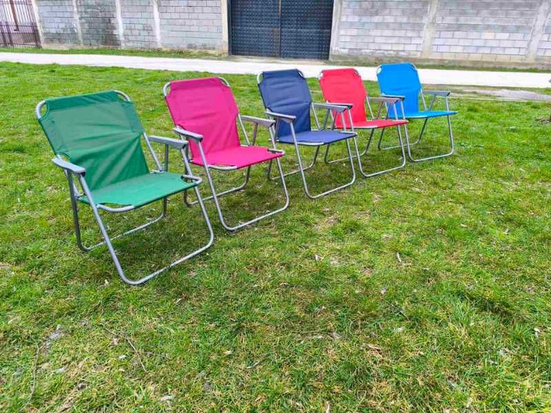 Стол сгъваем - лек, здрав подходящ за дейности на открито