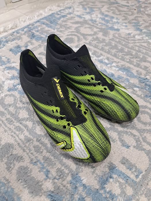 бутцы футбольные р33