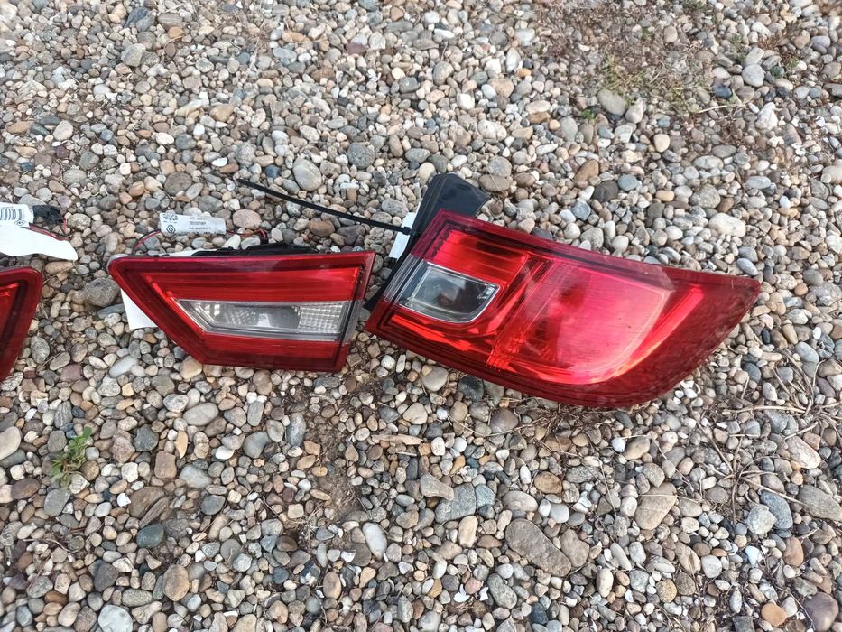 ляв и десен вътрешен  външен стоп за рено клио 4 12-20 RENAULT CLIO IV