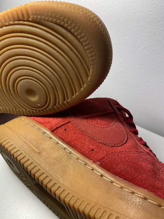 WMNS AIR FORCE 1 '07 SE червени- велур