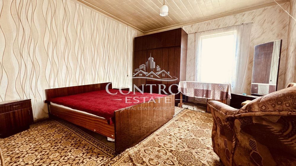 Къща в Велико Търново, област-с.Първомайци площ 112 цена 105000