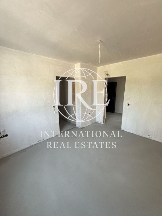 Продава се Двустаен апартамент в Варна, Трошево - 71 кв.м за 2057 €/кв.м - Снимка #2