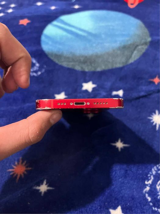 Vând iPhone 13 128 GB