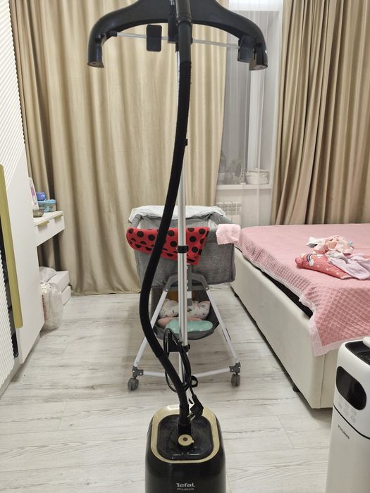 Продам паровой утюг Tefal