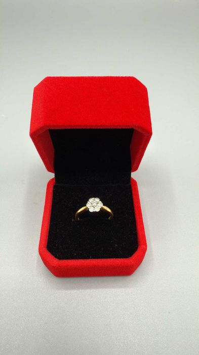 Inel de Aur 2.99Gr/18K CU DIAMANTE