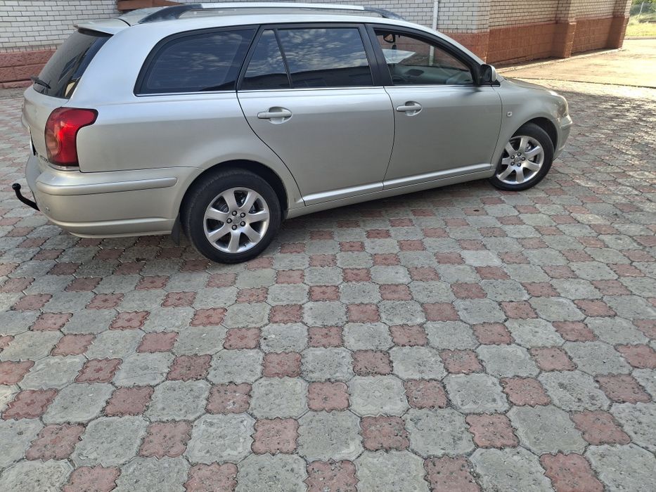 Тойота Авенсис  05г. универсал.
