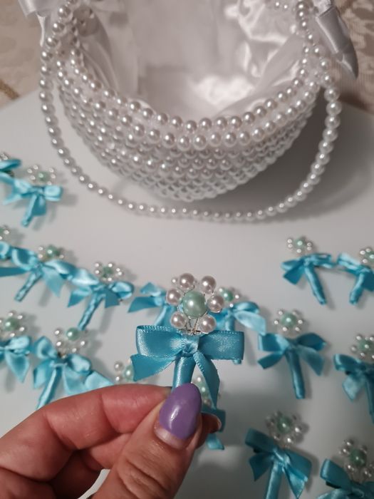 Vând cocarde mici invitati nunta