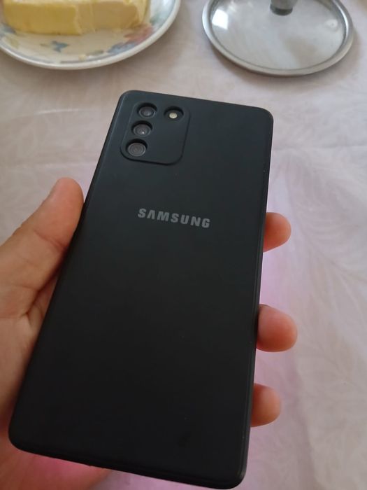 Samsung S10 Lite