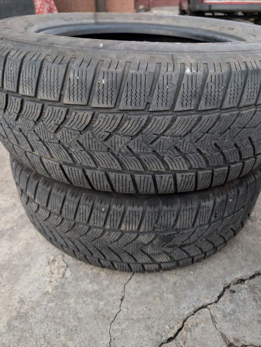 Anvelope de iarna SH Dunlop 235/65/17