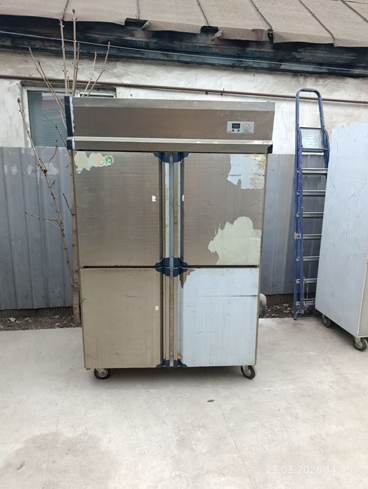 Промышленные холодильники 2 штуки б/у рабочие