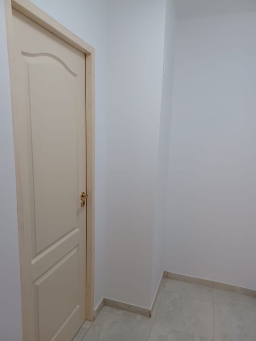 Vand apartament cu 2 camere