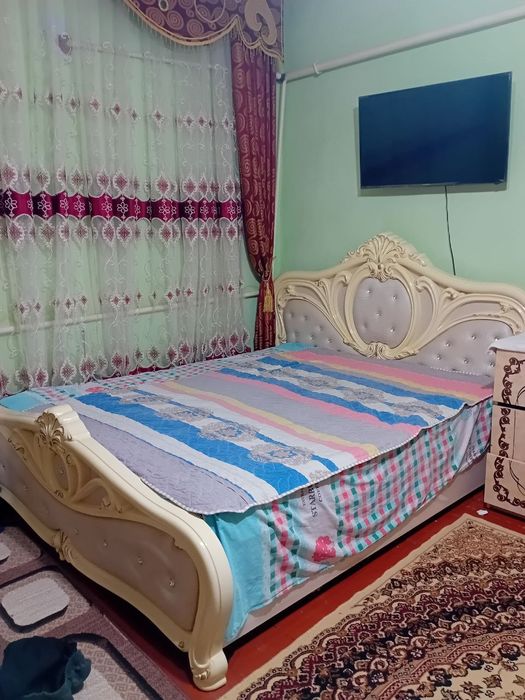 Спалний сатилади