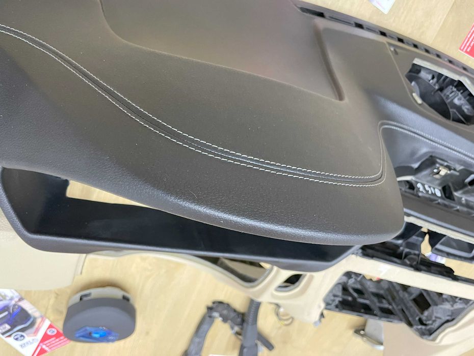 BMW F30 F34 F36 plansa de bord 2 culori - cusatura - kit airbag