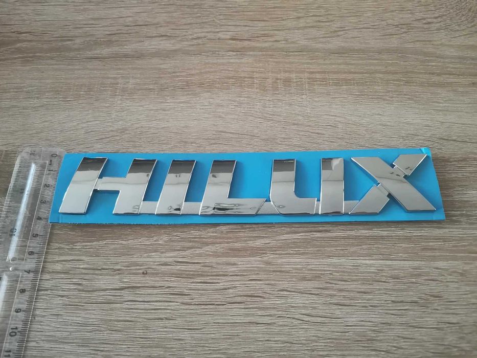 Toyota HILUX надпис лого 21 см