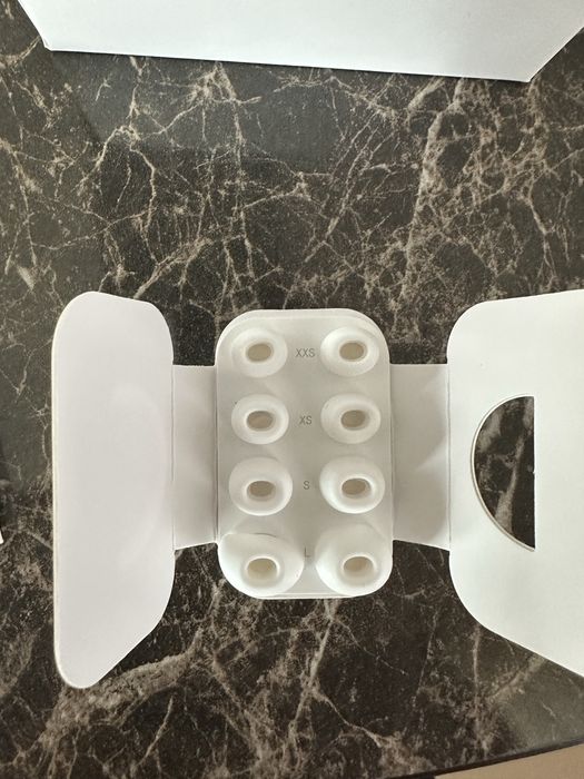 AirPods 3 pro.