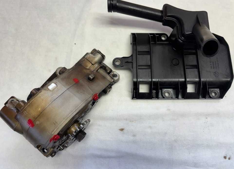 Pompa ulei pentru BMW benzina cod motor N43B20/ Pompa ulei N43b16 bmw