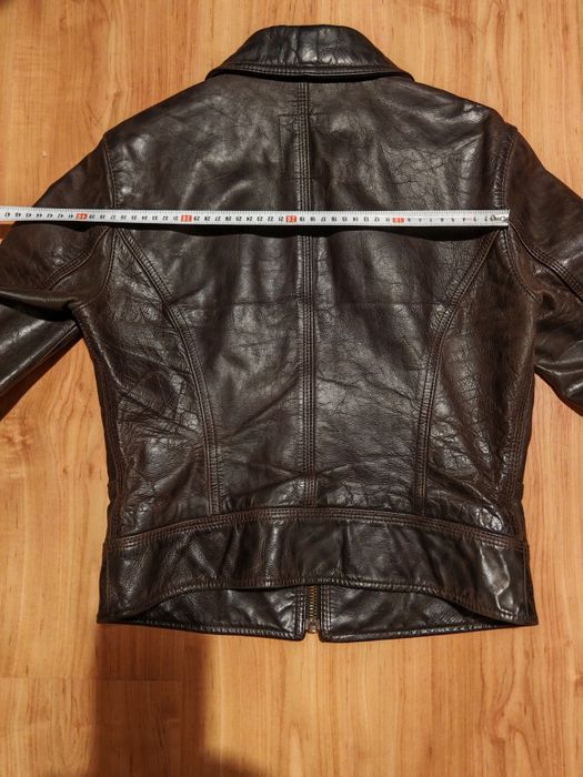 Супер готино дамско кожено яке.