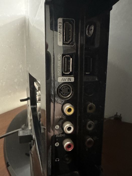 Продам телевизор