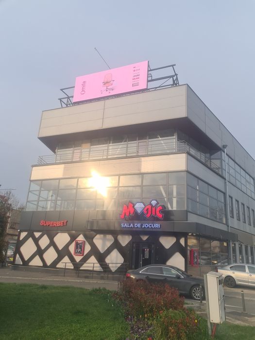 Vand spațiu comercial Parter, cu afacere funcțională Colentina