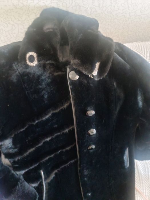 Продается шуба мутон