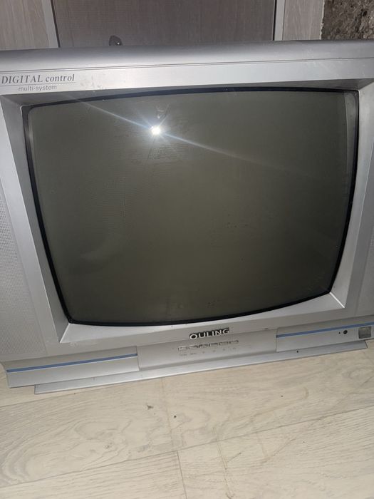 Продам старый телевизор
