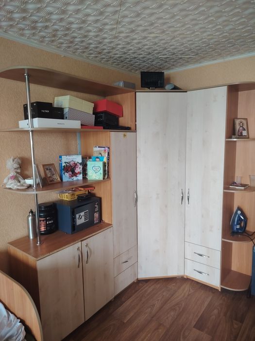 Шкаф угловой б/у