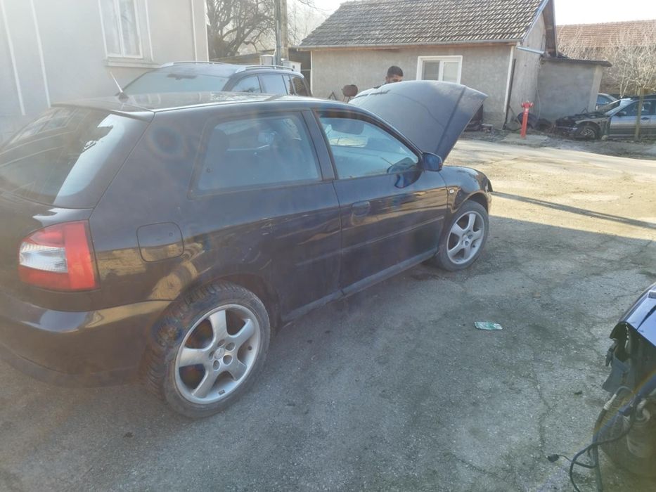 Продавам Ауди А3 1.6 фейслифт На части