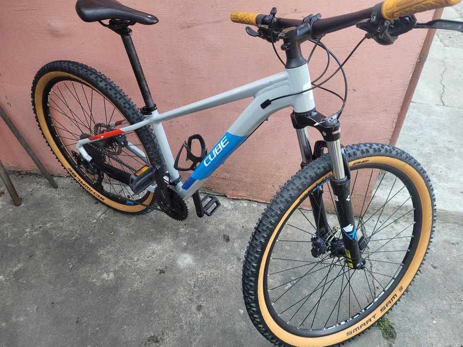 Bicicleta cube 27.5 S
