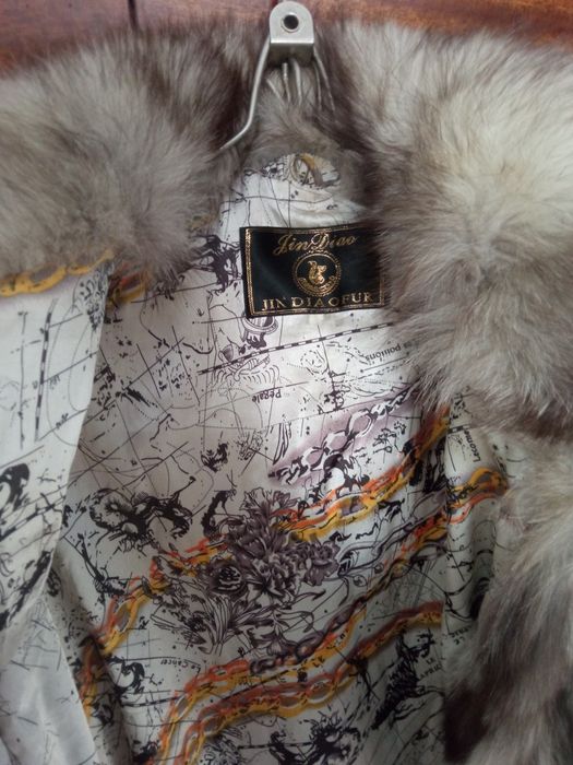 Продам шубу женскую