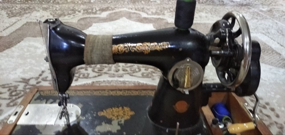 Швейная машинка ...