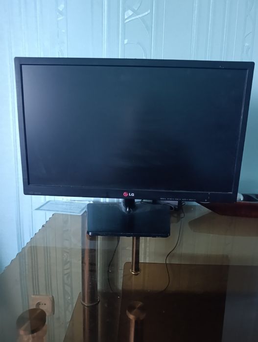 Samsung PS FLATROH PS42A41042 плазма,LG22EN33S22