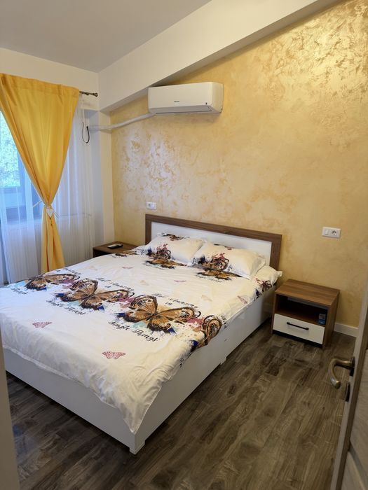 De vânzare Apartament cu 3 camere, terasă generoasă și 3 locuri de parcare – zona 1 Mai, Lidl