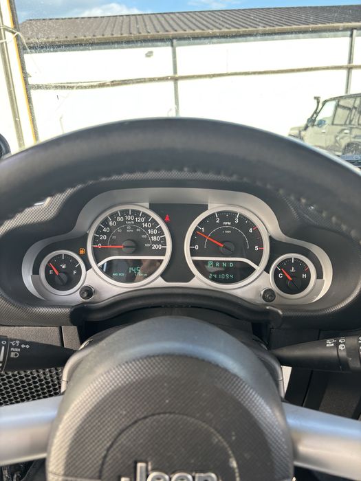 Jeep Wrangler Sahara 2011