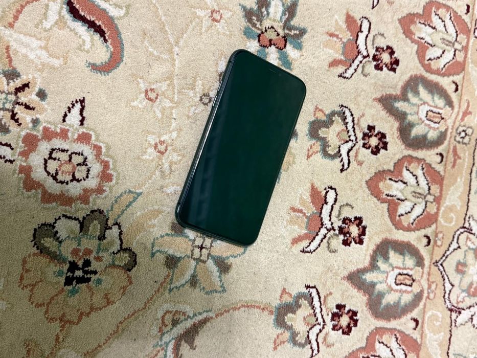 Айфон 11 128г 76ем