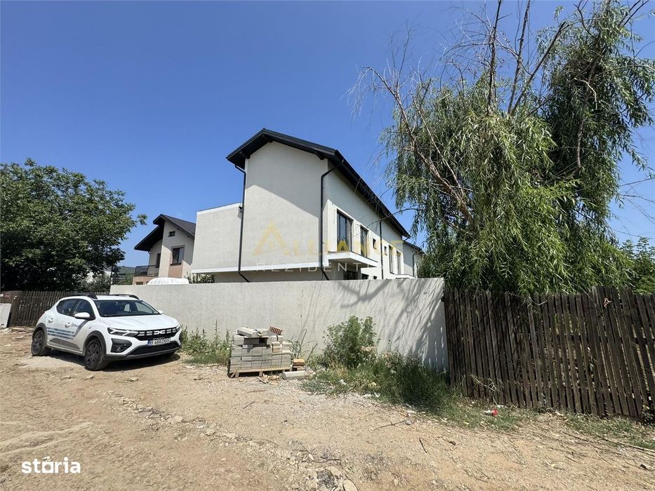 Vila tip DUPLEX 5 camere- 4 bai, curte 250 MP