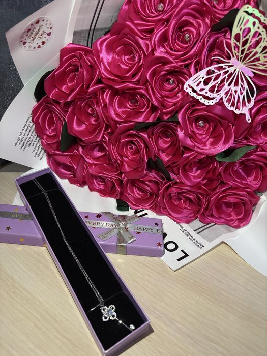 Букет из атласной ленты